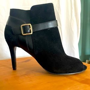 Mario Fisher Black Suede Booties Size 6